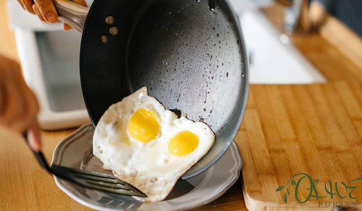 Scramble Eggs in Olive Oil